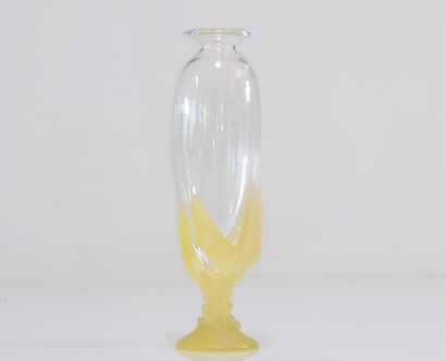 Vase Daum en verre et pâte de verre. XX ème
Poids:...