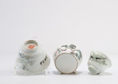 Lot of 3 Chinese porcelains
Weight: 335 g
Sizes:...