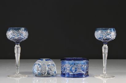 Val Saint Lambert lot of various blue cut...