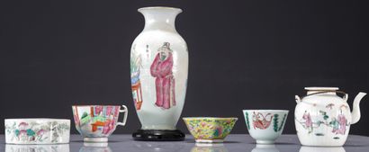 Lot of 6 Chinese porcelains
Weight: 1.52...