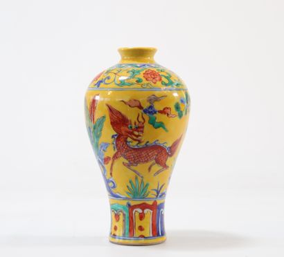 Meiping vase with dragon decoration on a...