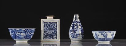 Set of 4 blanc-bleu Chinese porcelains
Weight:...