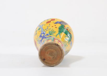 Meiping vase with dragon decoration on a...
