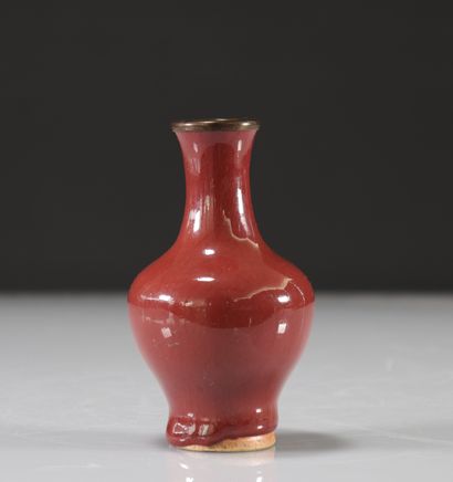 Chinese porcelain vase oxblood
Weight: 170...