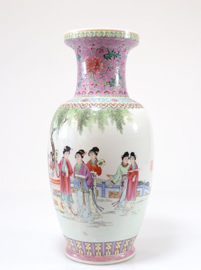 Large republic porcelain vase decorated with...