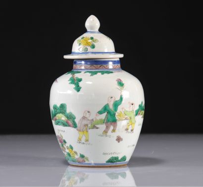 Chinese porcelain vase
Weight: 900 g
Region:...