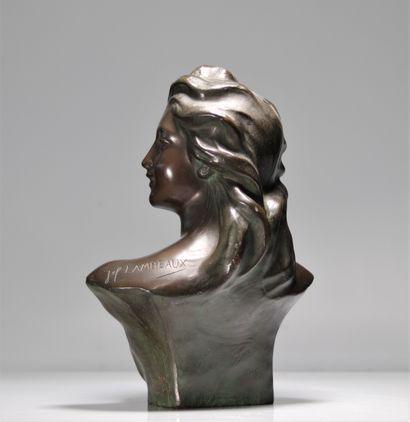 Jef LAMBEAUX (1852-1908) Buste femme bronze
Poids:...