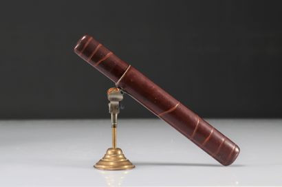 Lacquer opium pipe
Weight: 63 g
Region: Japon
Sizes:...