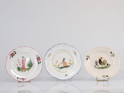 Lot de 25 assiettes divers manufactures
Poids:...