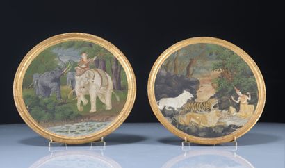 Lot of 2 painted wooden plates India XIXth
Weight:...