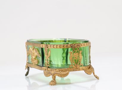 Jardinière de style Empire
Poids: 810 g
Dimensions:...