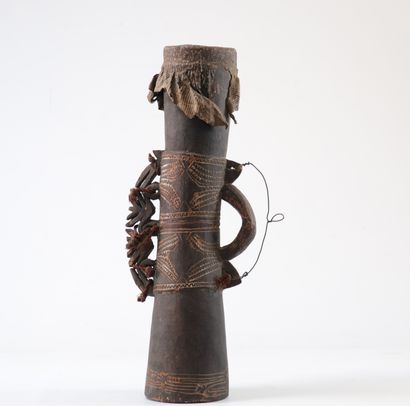 Tam-tam Sepic
Weight: 1.04 kg
Sizes: H=520mmL=210mm
Condition:...