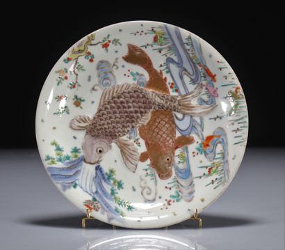 Japanese plate decorated with fish
Weight:...