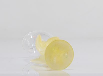 Vase Daum en verre et pâte de verre. XX ème
Poids:...