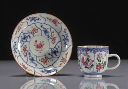 Chinese porcelain cup and saucer
Weight:...