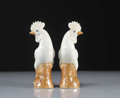 Pair of Chinese porcelain roosters
Weight:...