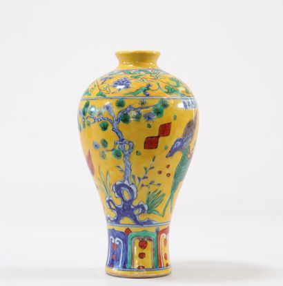 Meiping vase with dragon decoration on a...