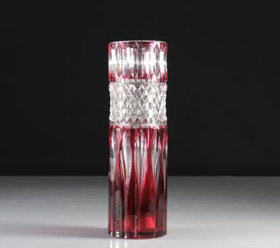 Val Saint Lambert red carved vase
Weight:...