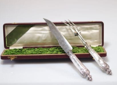 Couverts à gigot en argent
Poids: 580 g
Dimensions:...