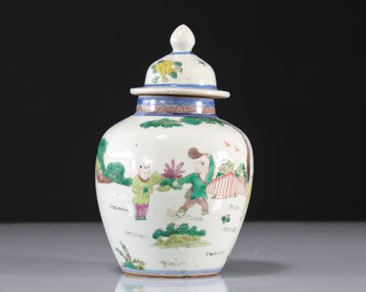 Chinese porcelain vase
Weight: 900 g
Region:...