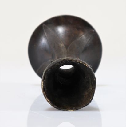 Chinese archaic bronze vase probably Ming
Weight:...