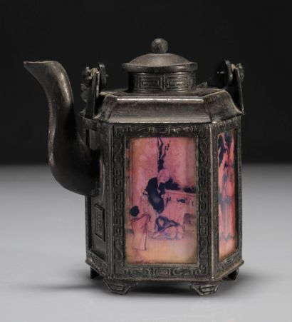 Chinese cast iron teapot
Weight: 1.30 kg
Region:...