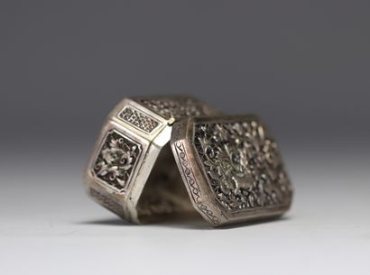 Boite en argent chinoise poinçons
Poids:...