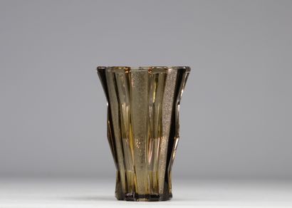 Scailmont vase, brown, Art Deco 1930-1935
Weight:...