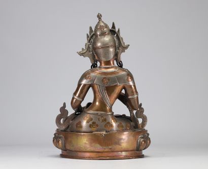 Bodhisattva statue in bronze and brass.
Weight:...