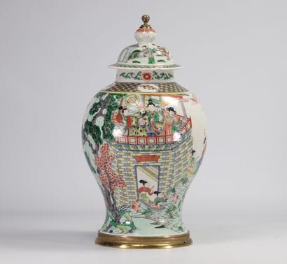 China, Qing period, large green family covered...