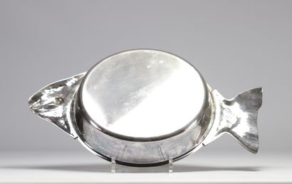 Serving dish with fish decoration from the...