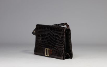 Christian DIOR, sac en crocodile de couleur...