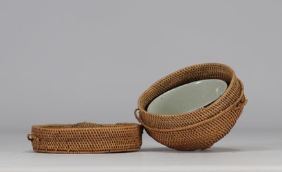 White and blue porcelain bowl Tibet 19th...