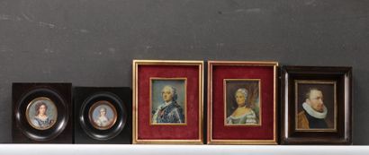 Ensemble cinq miniatures 