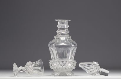 Ensemble composé d'une carafe et de six verres...
