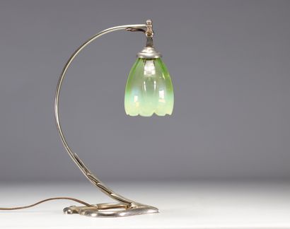 Lampe Art Nouveau en bronze et tulipe verte
Poids:...