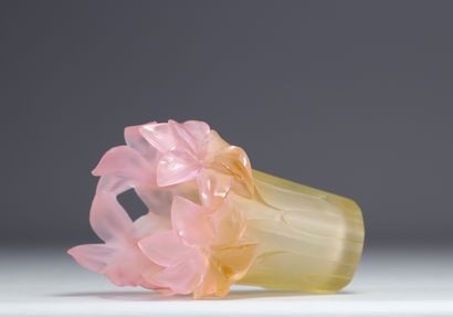Daum Nancy vase aux Amaryllis en cristal...