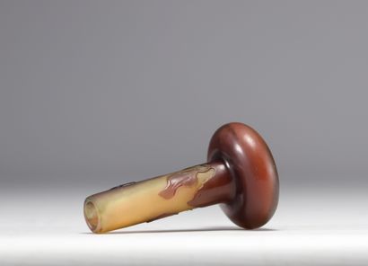 Émile GALLÉ, petit vase soliflore en verre...