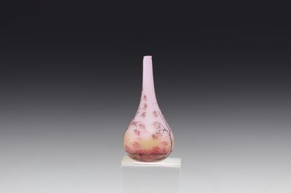 DAUM Nancy - Vase soliflore miniature à décor...