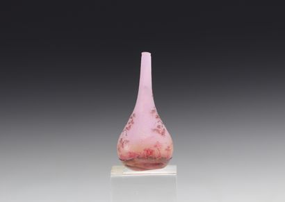DAUM Nancy - Vase soliflore miniature à décor...