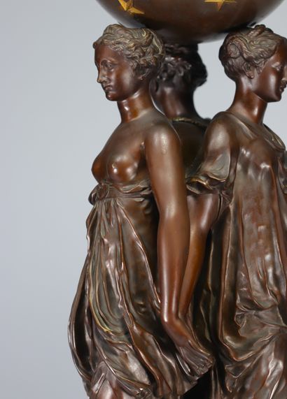 Imposant bronze à patine brune (92cm), représentant...