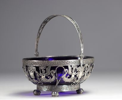 Panier ajouré en argent de style Empire,...