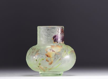 Cristallerie Émile GALLÉ - Vase aux Anémones,...