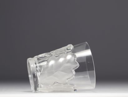 Vase en verre moulé pressé 