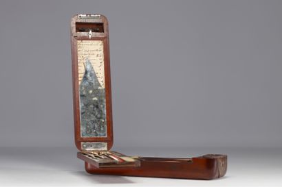 Coffret nécessaire de toilette d'officier...