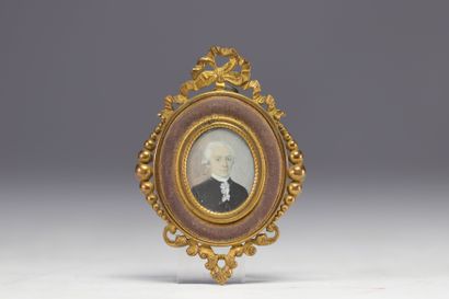 Portrait de Gentilhomme en habit noir et...