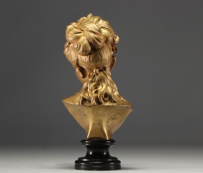 Buste de Jeune fille en bronze à patine dorée...