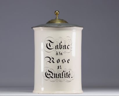 Grand pot à tabac en porcelaine 