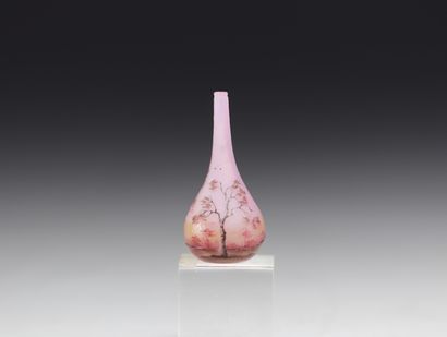 DAUM Nancy - Vase soliflore miniature à décor...