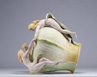 Imposant vase Art Nouveau 